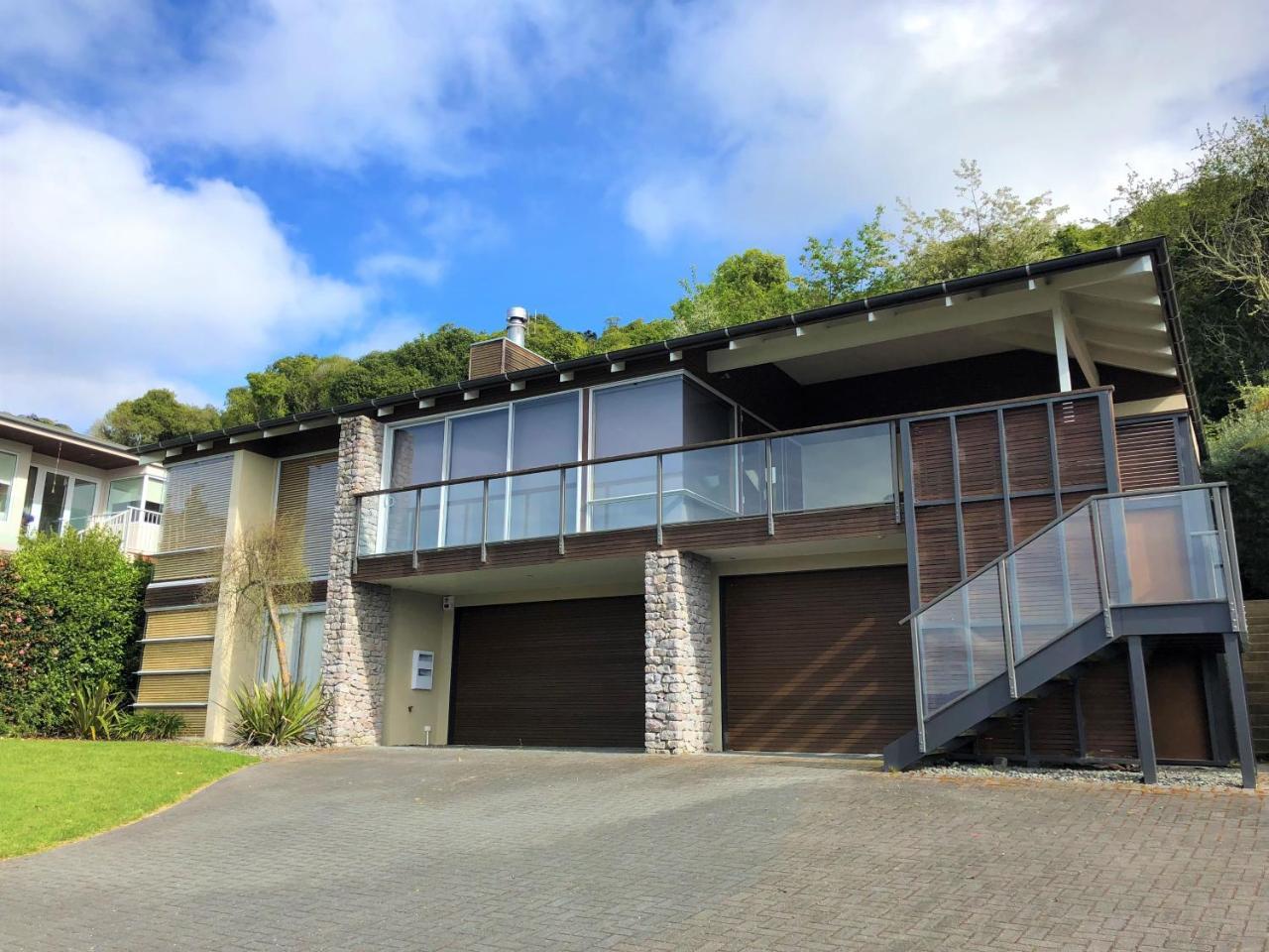 Acacia Haven - Beautiful Lake Views Taupo Exterior photo